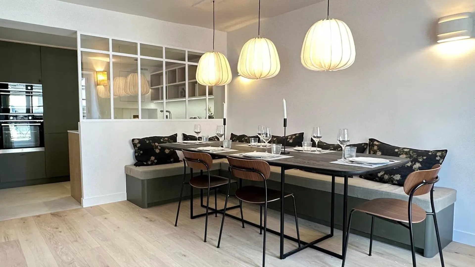 Spacious Luxembourg Garden Family Flat Apartment