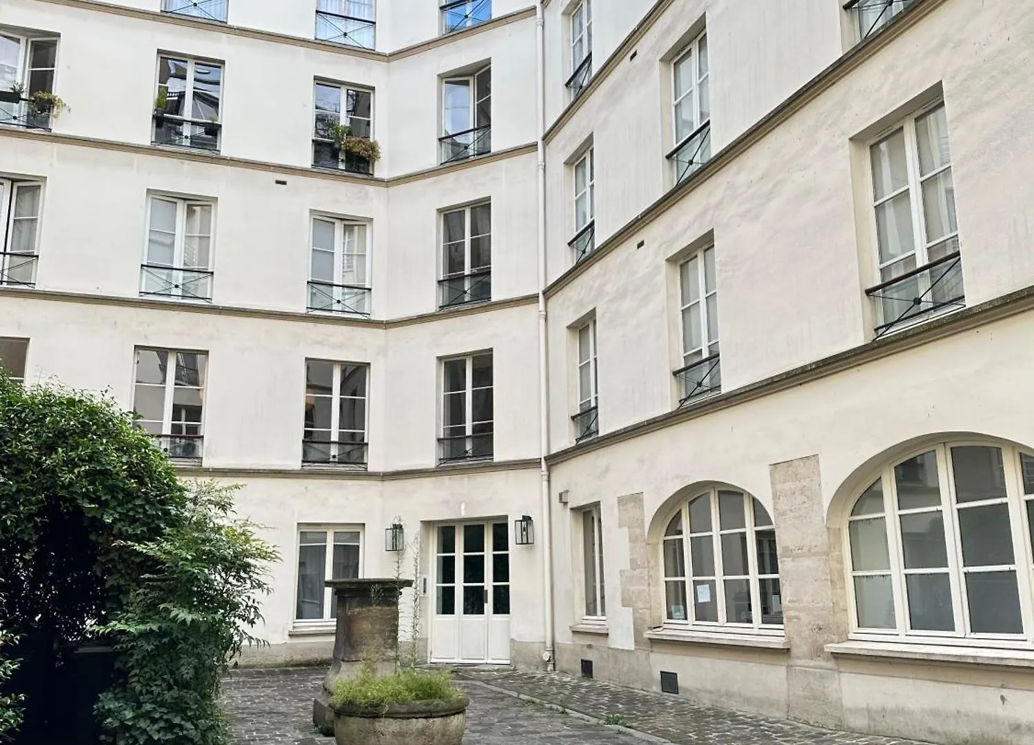 Apartment Spacious Luxembourg Garden Family Flat